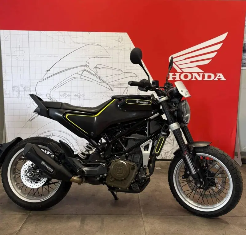 Husqvarna Svartpilen 401 (2018 - 19)