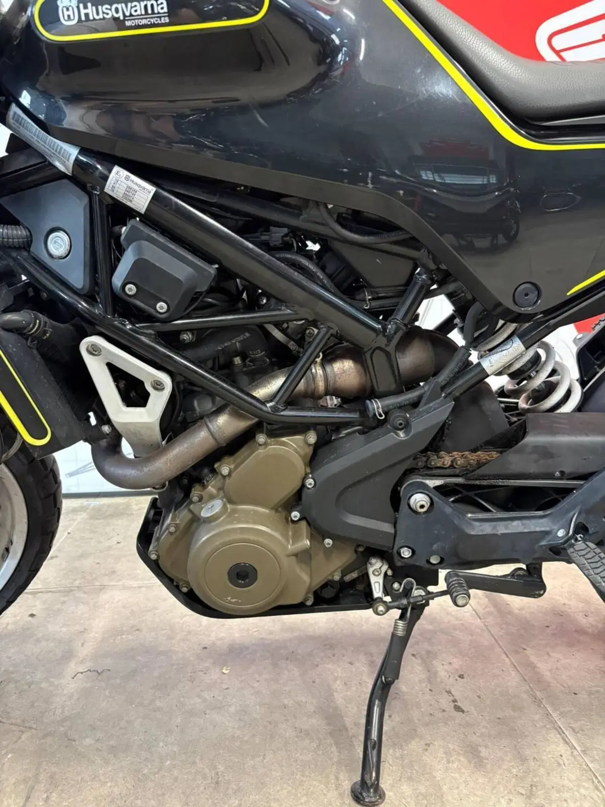 Husqvarna Svartpilen 401 (2018 - 19) (11)