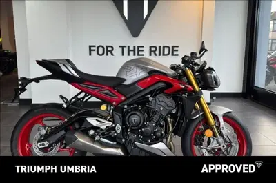 Triumph Street Triple 765 RX (2026) usata