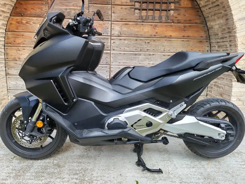 Honda Forza 750 DCT (2021 - 24) (5)