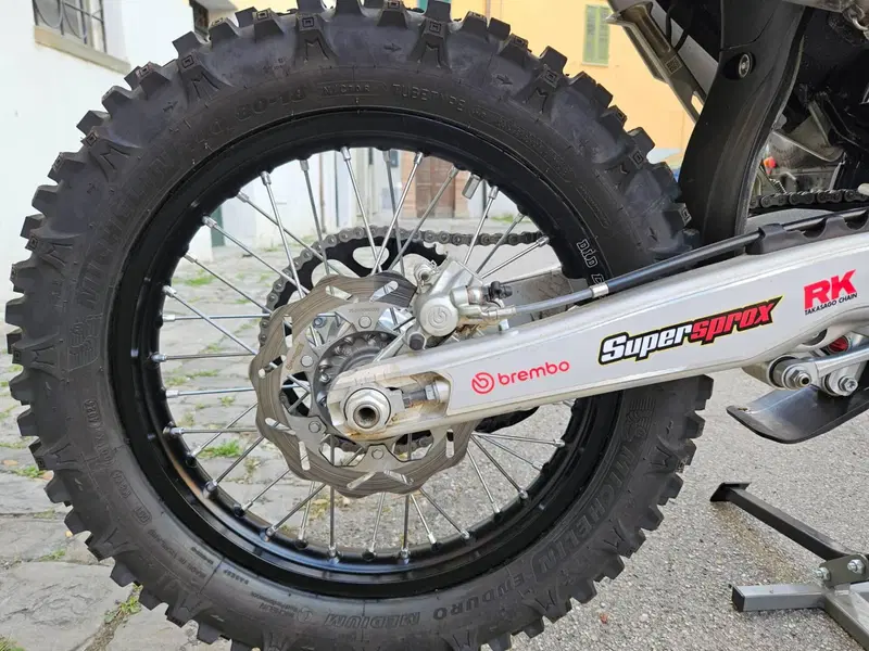 Husqvarna FE 450 (2025) (3)
