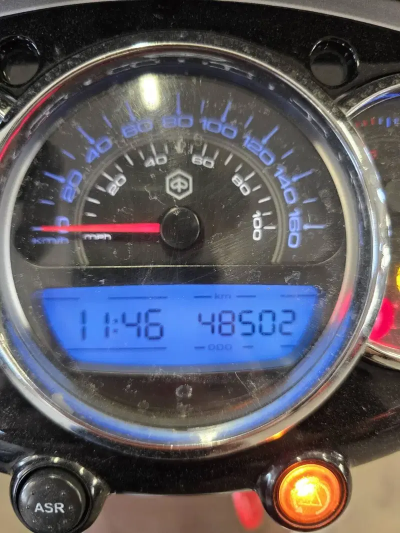 Piaggio Beverly 300 i.e. ABS-ASR (2016 - 20) (7)