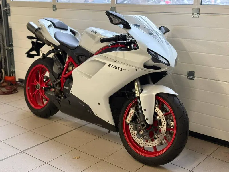 Ducati 848 EVO (2010 - 12)