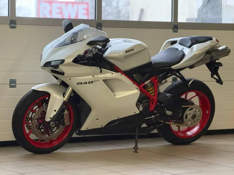 Ducati 848 EVO (2010 - 12) (2)