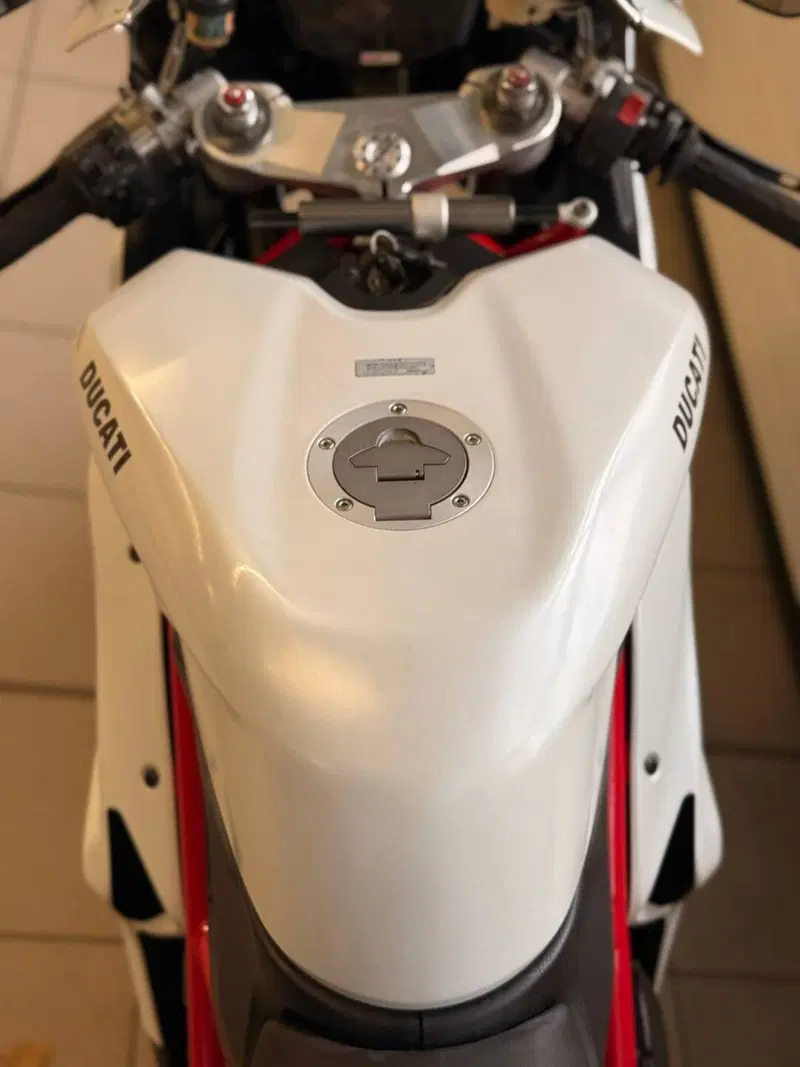 Ducati 848 EVO (2010 - 12) (7)