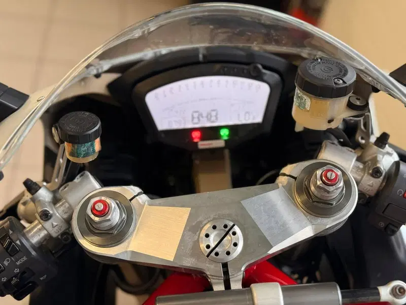 Ducati 848 EVO (2010 - 12) (9)