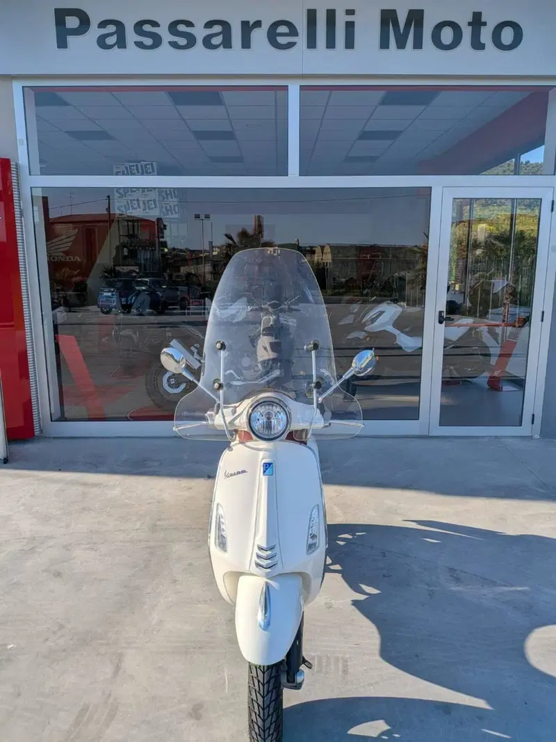Vespa Primavera 125 3V ie ABS (2018 - 19) (2)