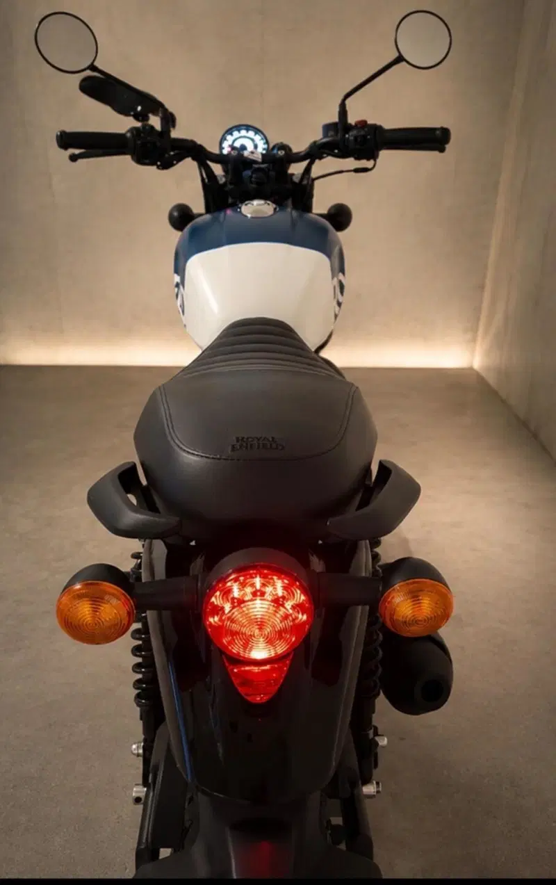 Royal Enfield HNTR 350 (2022 - 26) (11)