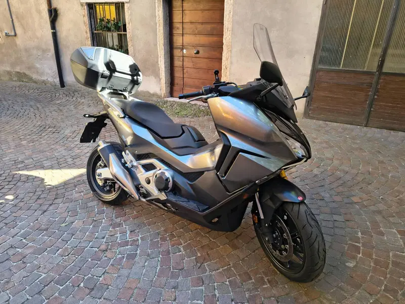 Honda Forza 750 DCT Urban (2021 - 24) (7)