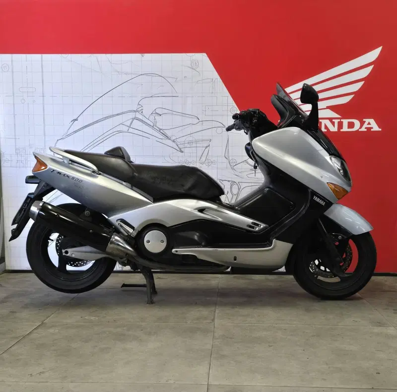 Yamaha T-Max 500 (2001 - 03) (3)