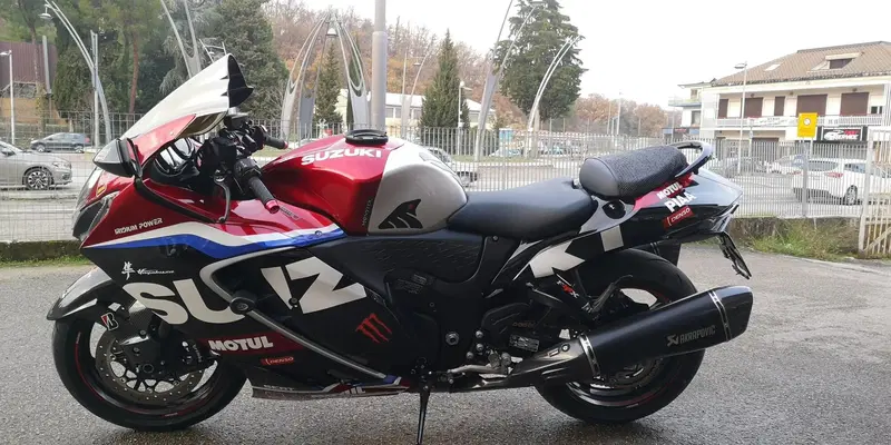 Suzuki GSX 1300 R Hayabusa (2021 - 24) (3)