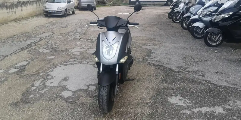 Kymco Agility 50 R16 + (2008 - 18) (4)