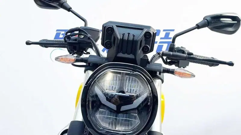 Voge Trofeo 350AC (2022 - 26) (3)