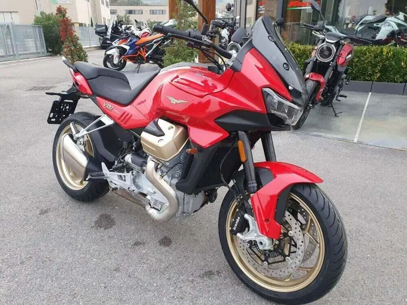 Moto Guzzi V100 Mandello (2025 - 26) (4)