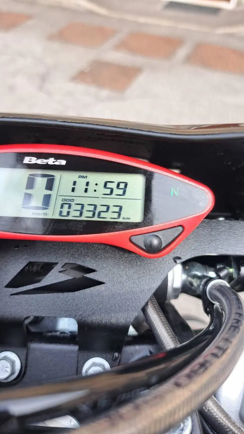 Betamotor RR 125 4T Motard T (2025 - 26) (5)