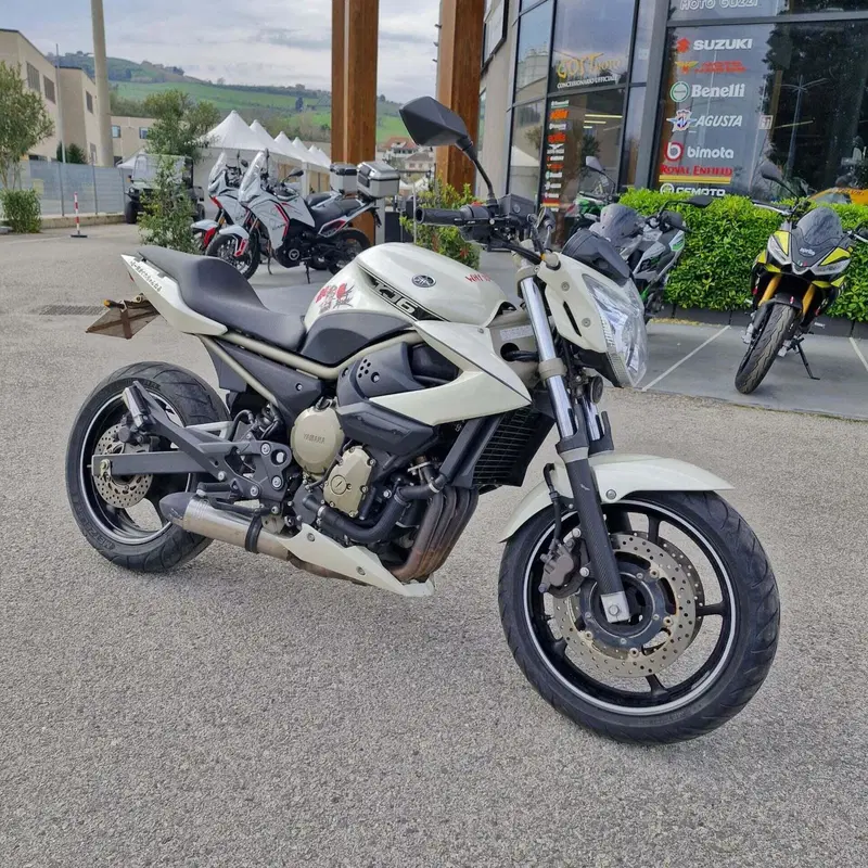 Yamaha XJ6 (2008 - 15) (2)