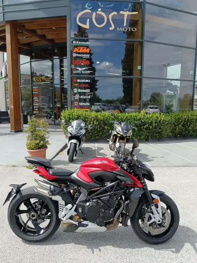 MV Agusta Brutale 1000 RS (2022 - 26) usata