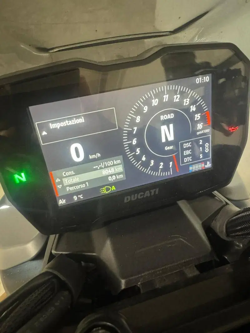 Ducati Streetfighter V4 S (2023 - 24) (8)