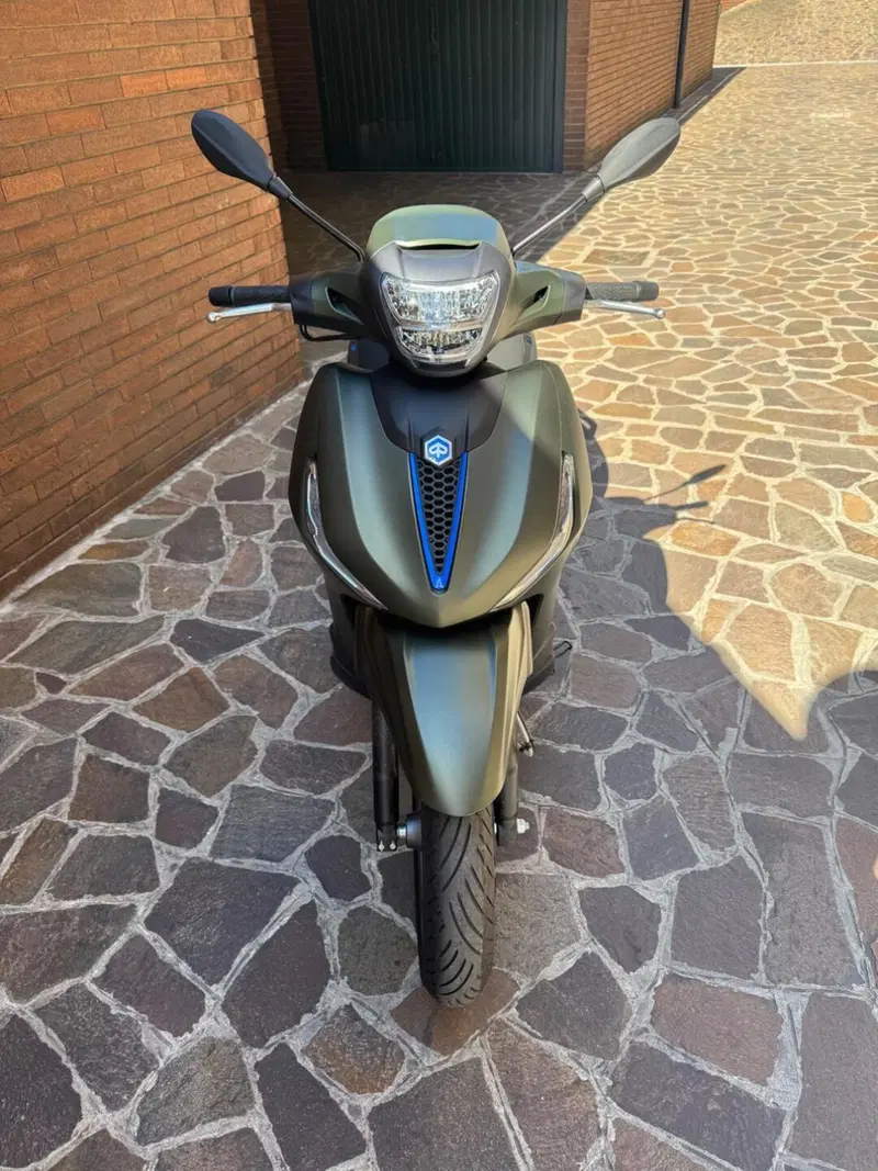 Piaggio Beverly 310 S (2025 - 26) (2)
