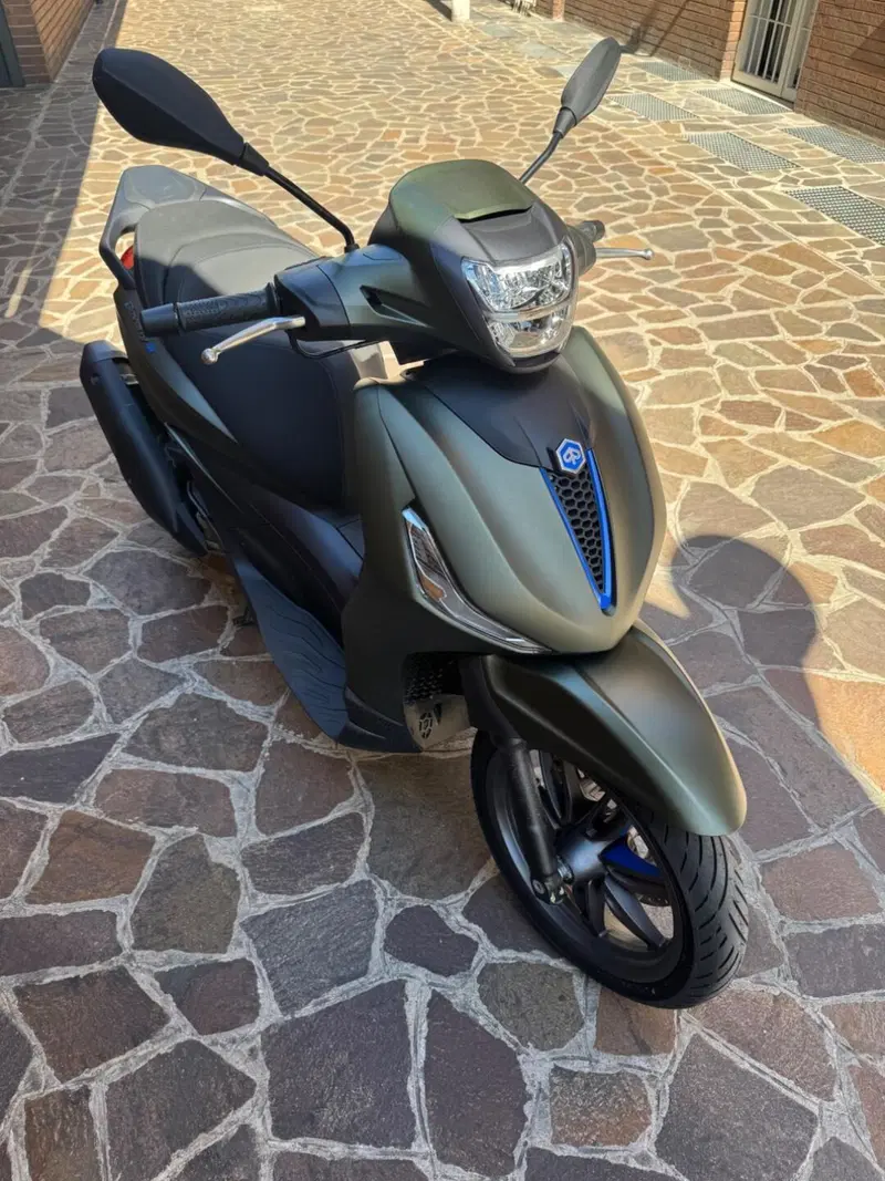 Piaggio Beverly 310 S (2025 - 26) (3)