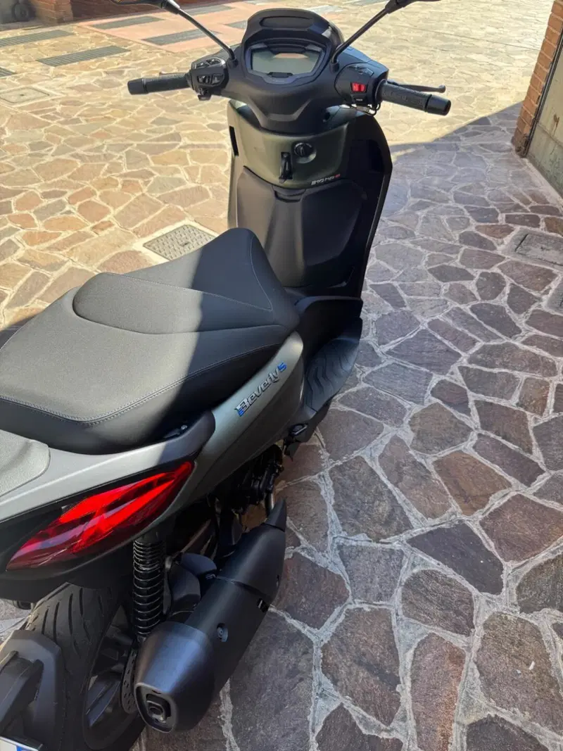 Piaggio Beverly 310 S (2025 - 26) (7)