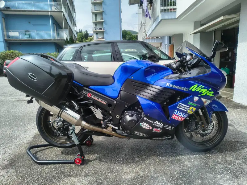 Kawasaki ZZR 1400 (2006 - 11) (2)
