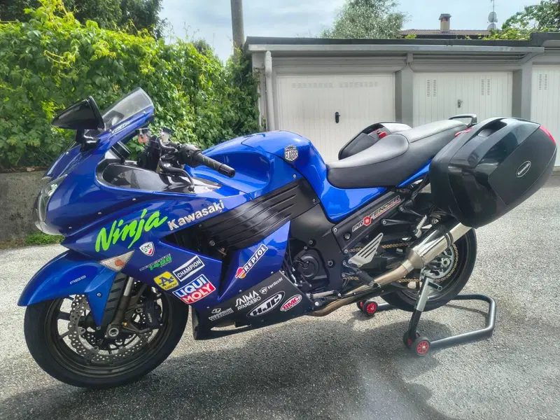 Kawasaki ZZR 1400 (2006 - 11) (5)