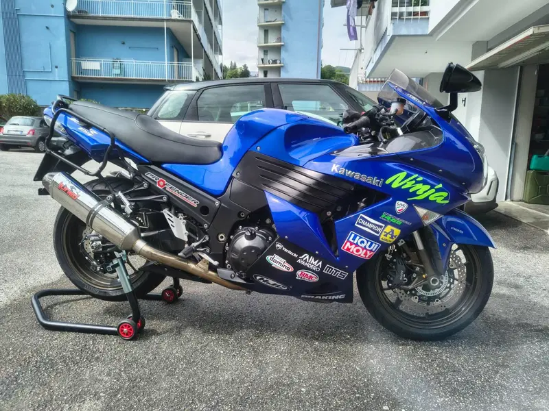 Kawasaki ZZR 1400 (2006 - 11) (6)