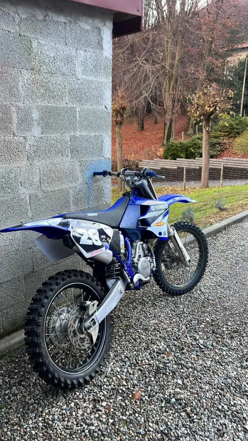 Yamaha YZ 250 (3)