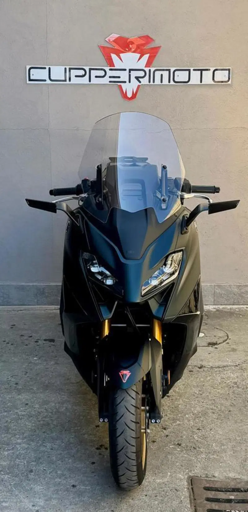 Yamaha T-Max 560 (2022 - 24) (4)