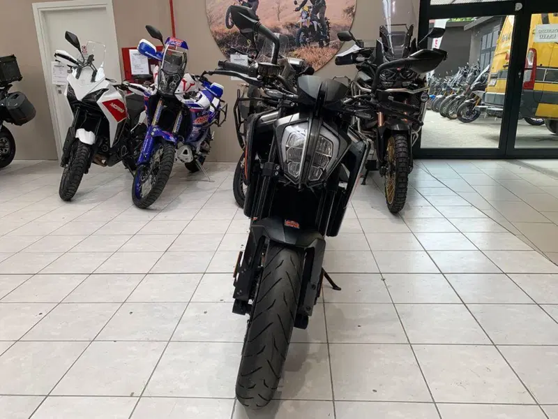 KTM 890 Duke (2021 - 23) (2)