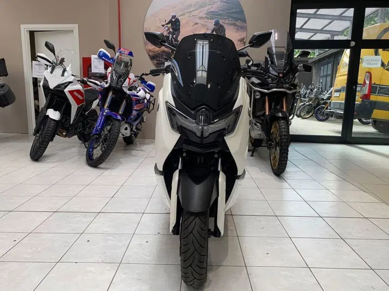Yamaha N-Max 125 (2025 - 26) (2)