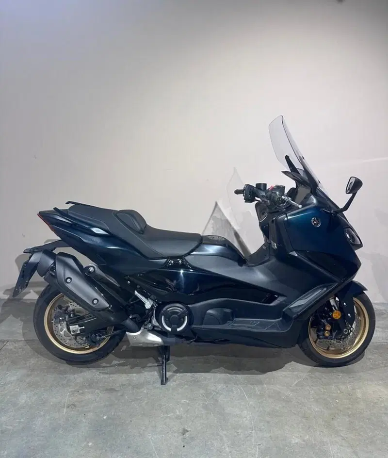 Yamaha T-Max 560 (2022 - 24) (3)