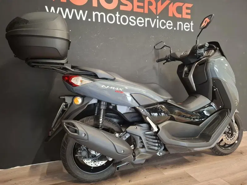 Yamaha N-Max 155 (2022 - 25) (6)