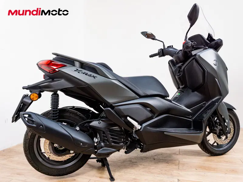 Yamaha X-Max 125 Tech Max+ (2025 - 26) (3)