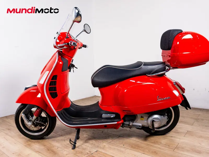 Vespa GTS 300 ABS (2014 - 16) (6)
