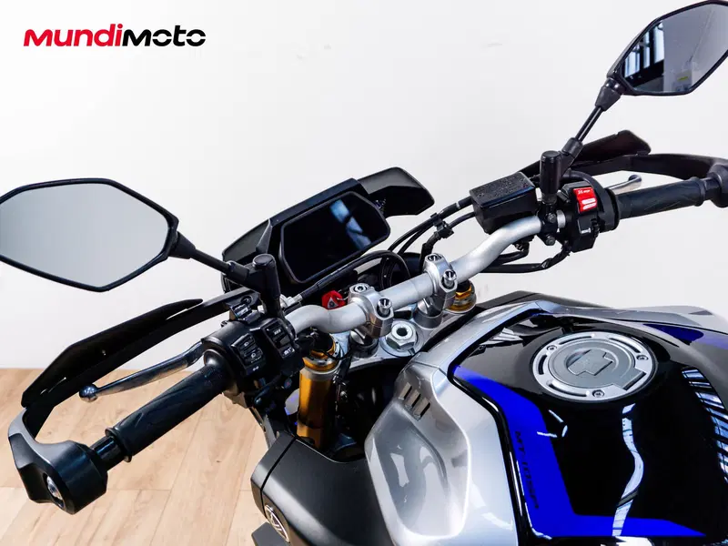 Yamaha MT-10 SP (2022 - 25) (11)