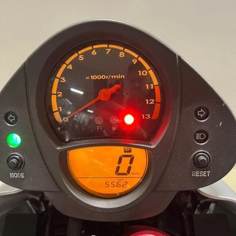 Kawasaki ER-6N (2009 - 11) (5)