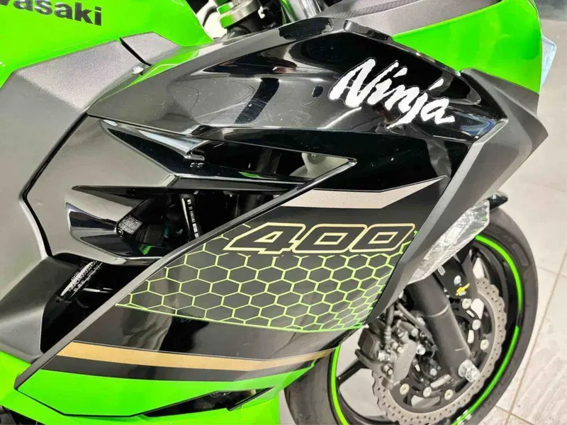 Kawasaki Ninja 400 KRT (2018) (3)