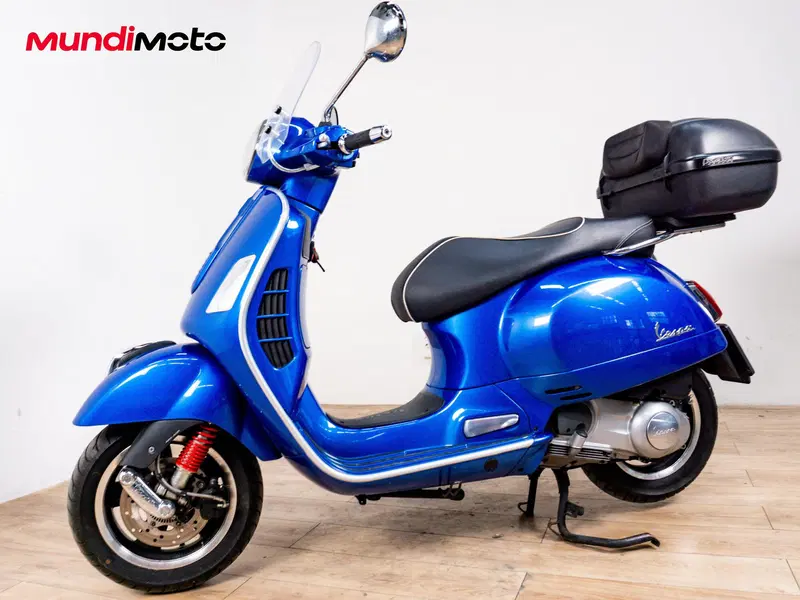 Vespa GTS 300 Super ABS (2014 - 16) (6)