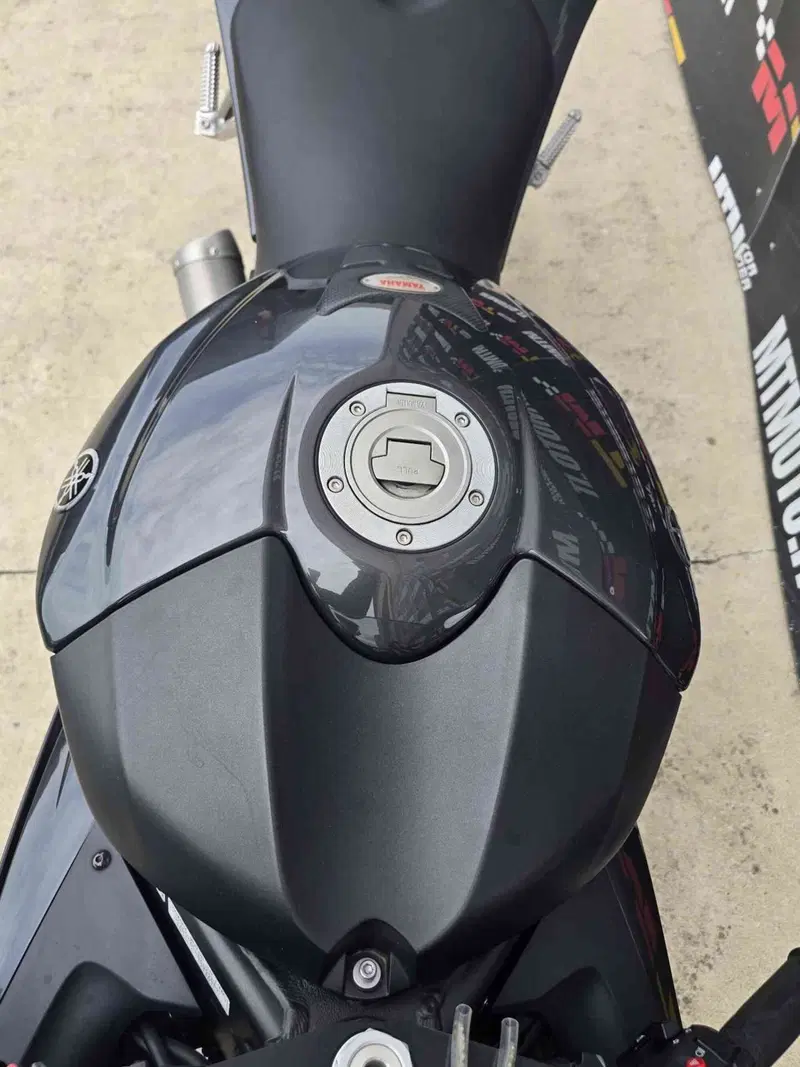 Yamaha YZF R6 (2008 - 09) (25)