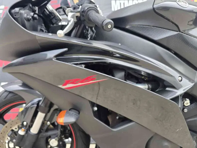 Yamaha YZF R6 (2008 - 09) (12)