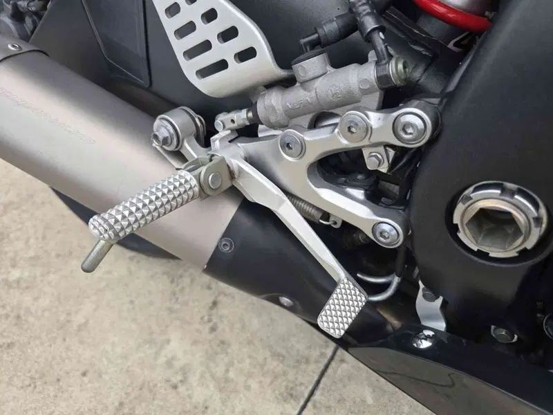 Yamaha YZF R6 (2008 - 09) (27)