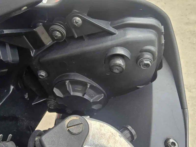 Yamaha YZF R6 (2008 - 09) (20)
