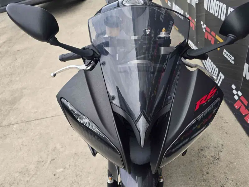 Yamaha YZF R6 (2008 - 09) (21)