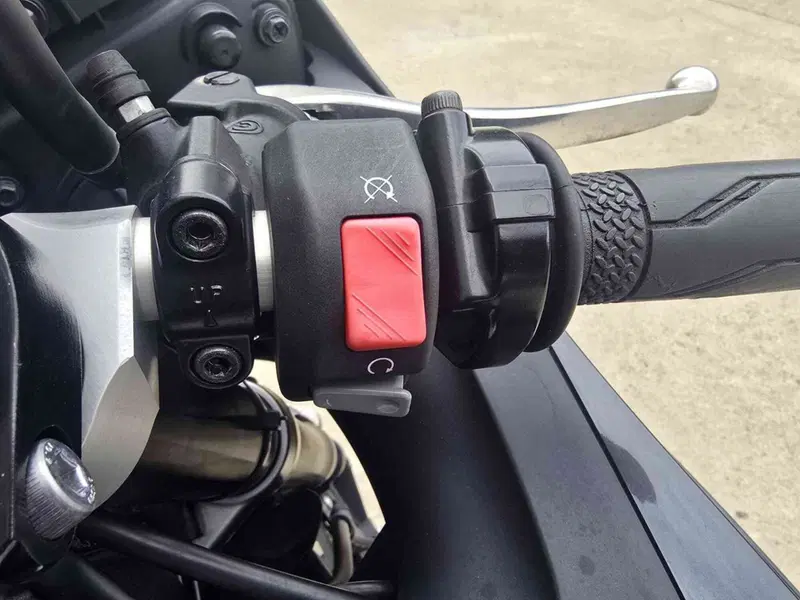 Yamaha YZF R6 (2008 - 09) (22)