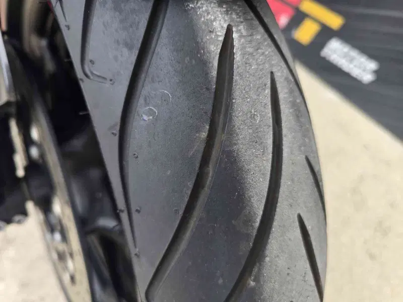 Yamaha YZF R6 (2008 - 09) (7)