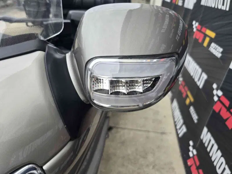 Honda GL 1800 Gold Wing (2000 - 05) (44)