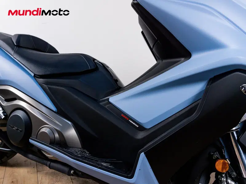 Kymco AK 550 Premium (2023 - 25) (5)