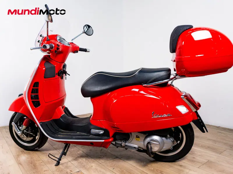 Vespa GTS 300 ABS (2014 - 16) (7)